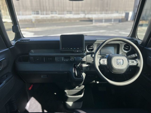 HONDA N BOX CUSTOM 2024 Image 31