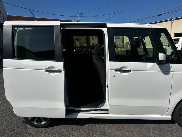 HONDA N BOX CUSTOM 2024 Image 31