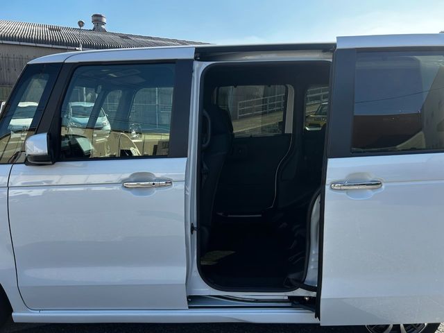 HONDA N BOX CUSTOM 2024 Image 31