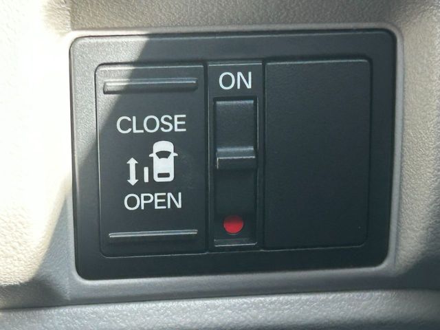 HONDA N BOX 2024 Image 31