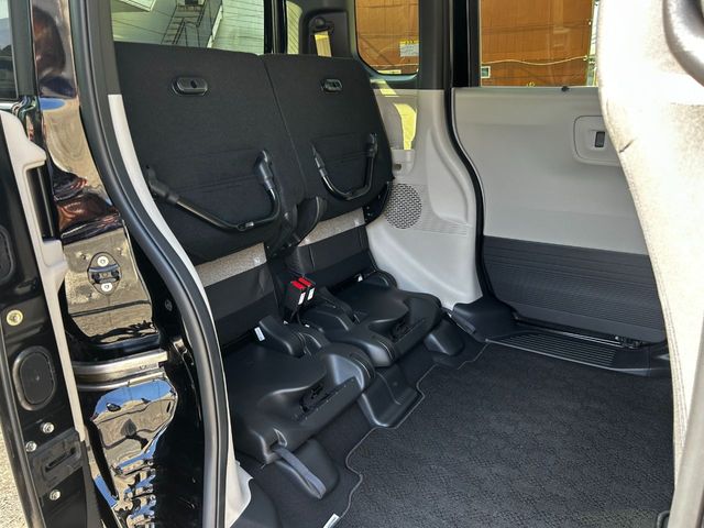 HONDA N BOX 2024 Image 31