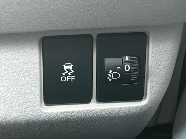 HONDA N BOX 2024 Image 31