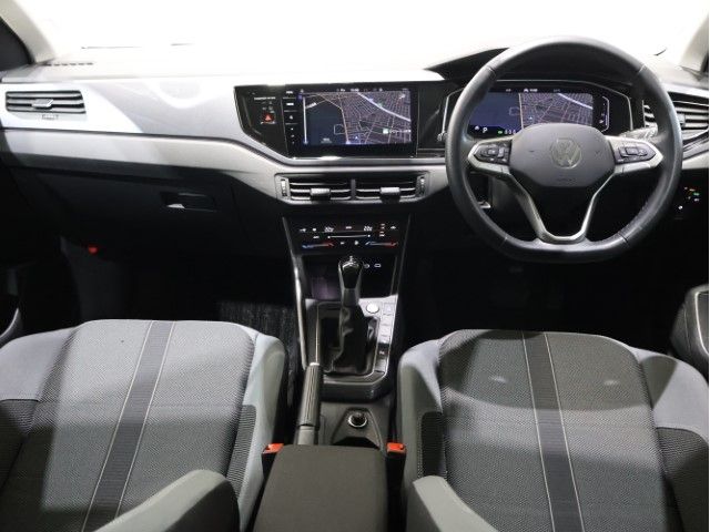 VOLKSWAGEN POLO 2022 Image 31