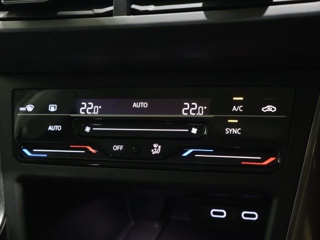 VOLKSWAGEN POLO 2022 Image 31