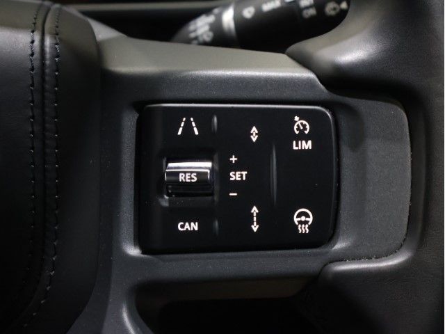 ROVER DEFENDER 2023 Image 31