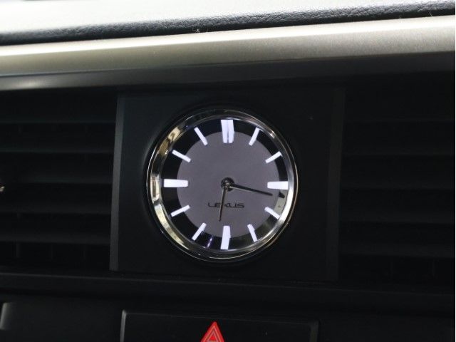 TOYOTA LEXUS RX450H AWD 2018 Image 31