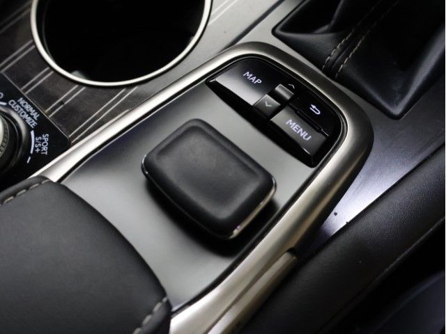 TOYOTA LEXUS RX450H AWD 2018 Image 31