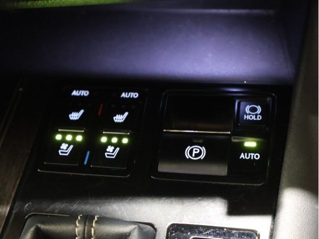 TOYOTA LEXUS RX450H AWD 2018 Image 31