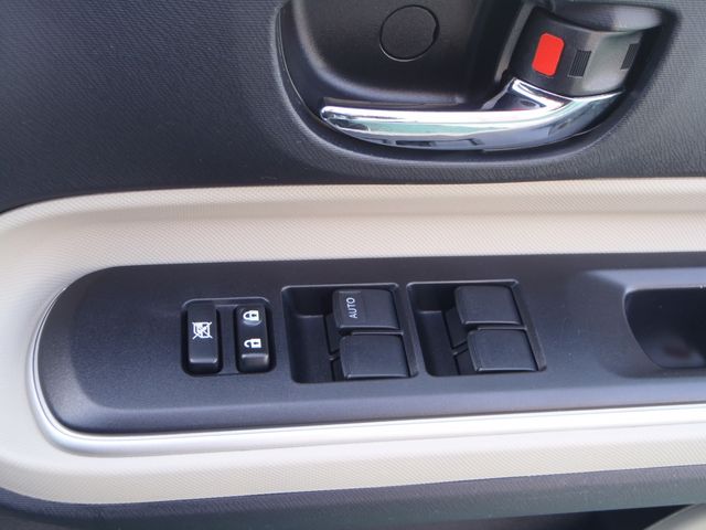 TOYOTA AQUA 2013 Image 31