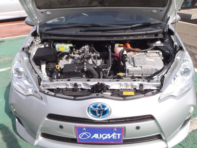 TOYOTA AQUA 2013 Image 31