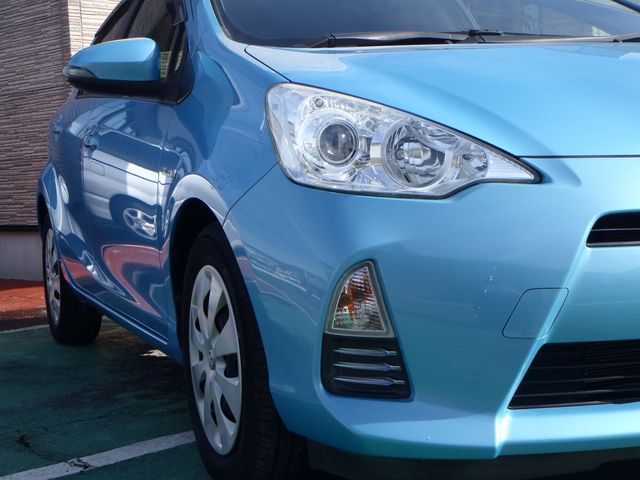 TOYOTA AQUA 2012 Image 31