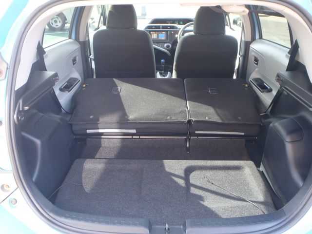 TOYOTA AQUA 2012 Image 31