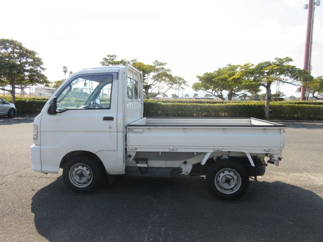 DAIHATSU HIJET TRUCK 4WD 2004 Image 31
