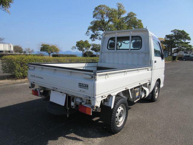 DAIHATSU HIJET TRUCK 4WD 2004 Image 31