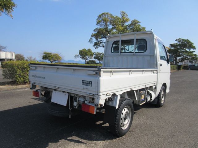 DAIHATSU HIJET TRUCK 4WD 2004 Image 31