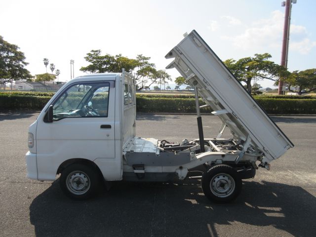 DAIHATSU HIJET TRUCK 4WD 2004 Image 31