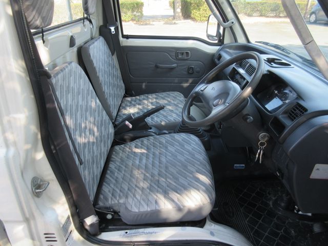 DAIHATSU HIJET TRUCK 4WD 2004 Image 31