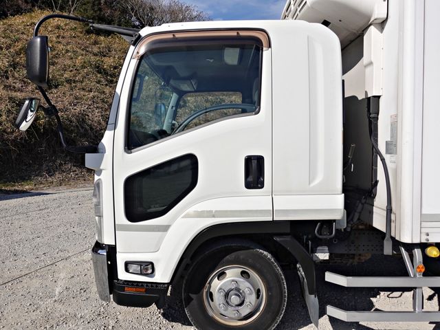 ISUZU FORWARD 2016 Image 31