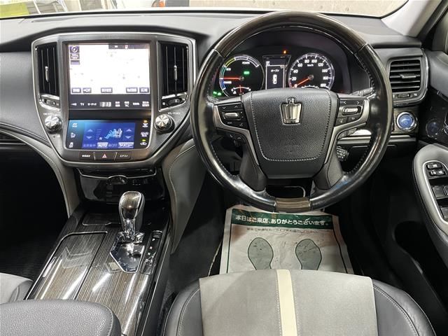 TOYOTA CROWN SEDAN HYBRID 2017 Image 31