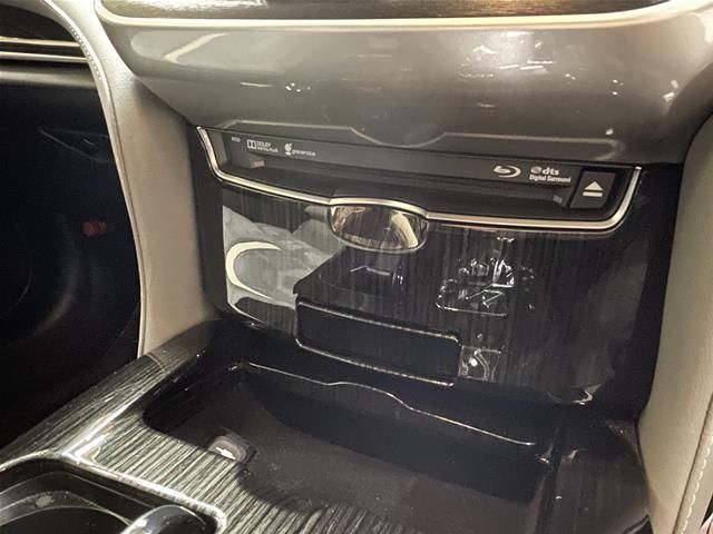 TOYOTA CROWN SEDAN HYBRID 2017 Image 31