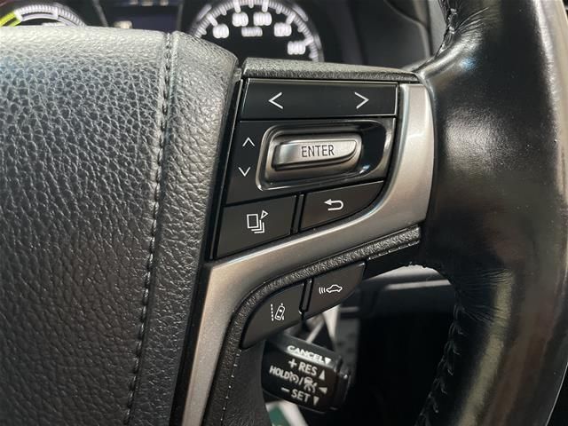 TOYOTA CROWN SEDAN HYBRID 2017 Image 31