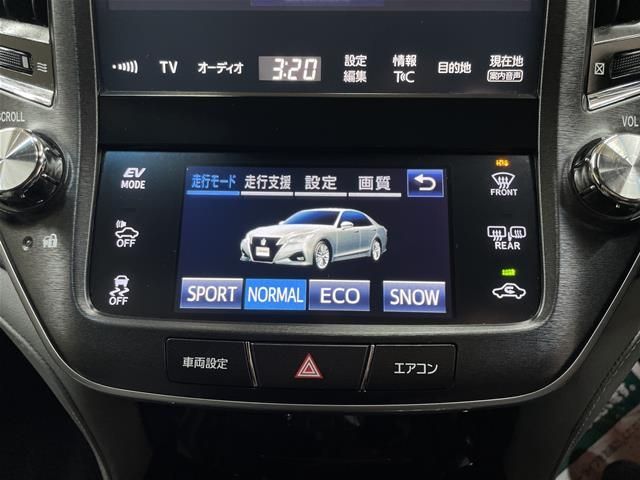 TOYOTA CROWN SEDAN HYBRID 2017 Image 31