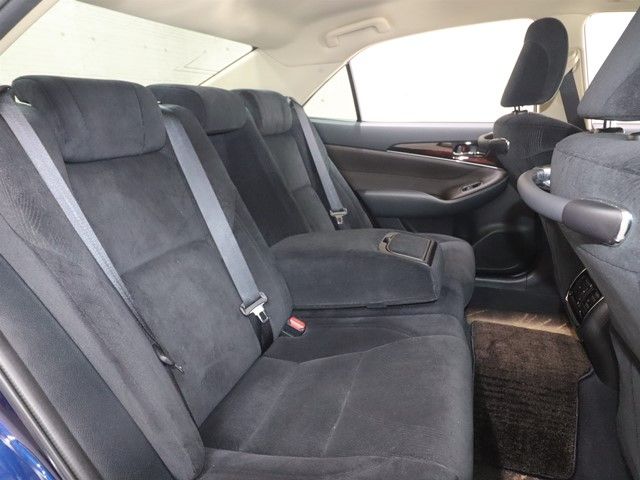 TOYOTA CROWN SEDAN 2015 Image 31