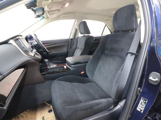 TOYOTA CROWN SEDAN 2015 Image 31