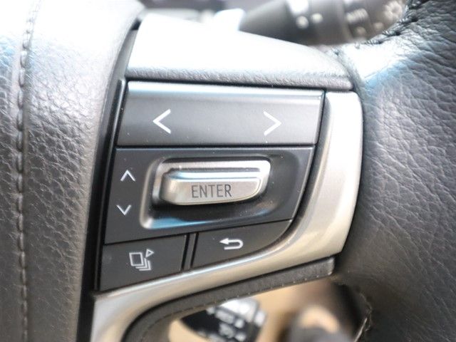 TOYOTA CROWN SEDAN 2015 Image 31