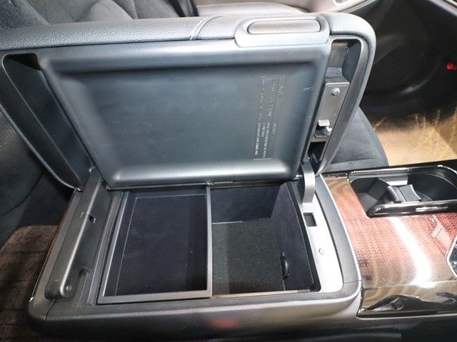 TOYOTA CROWN SEDAN 2015 Image 31