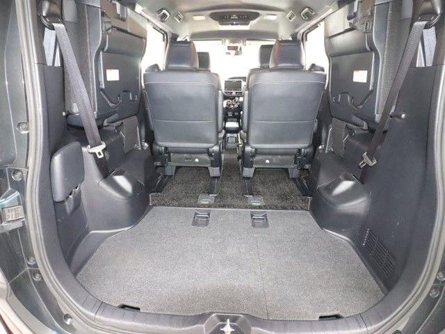 TOYOTA NOAH HYBRID 2020 Image 31