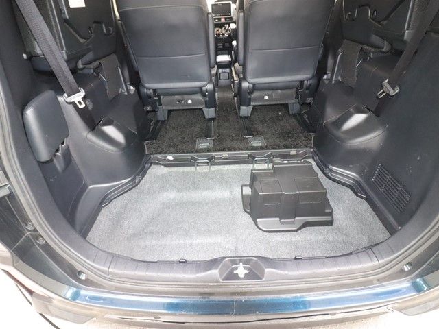 TOYOTA NOAH HYBRID 2020 Image 31