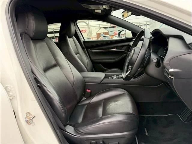 MAZDA 3 FASTBACK 2019 Image 31