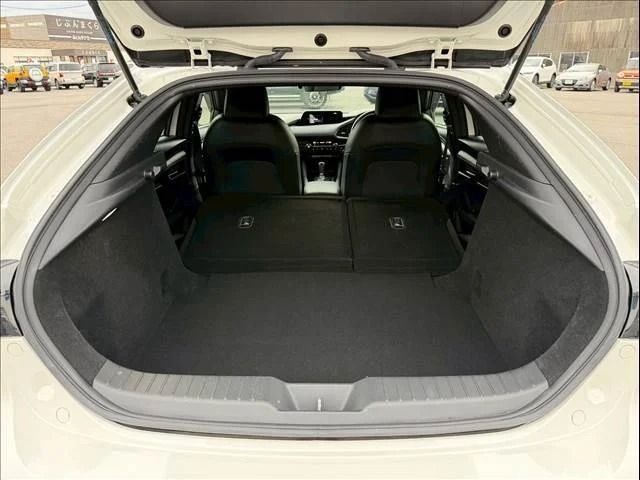 MAZDA 3 FASTBACK 2019 Image 31