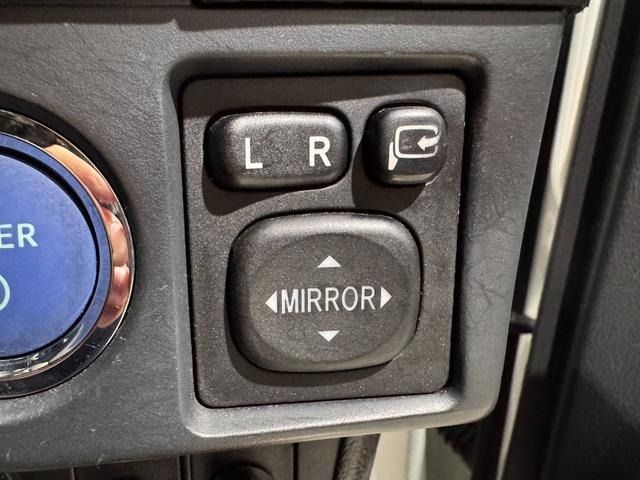 TOYOTA COROLLA FIELDER HYBR 2014 Image 31