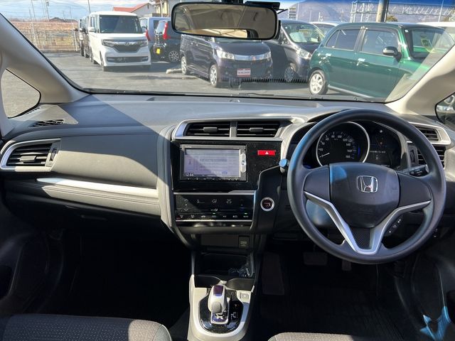 HONDA FIT HYBRID 2013 Image 31