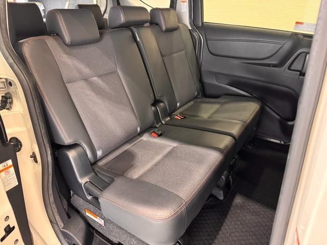 TOYOTA SIENTA HYBRID 2018 Image 31