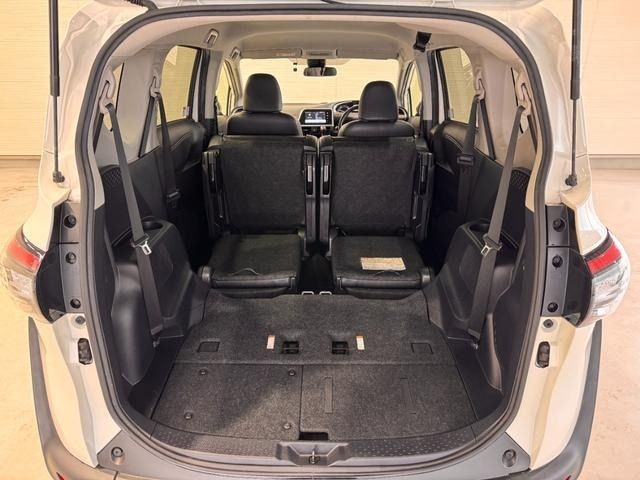 TOYOTA SIENTA HYBRID 2018 Image 31