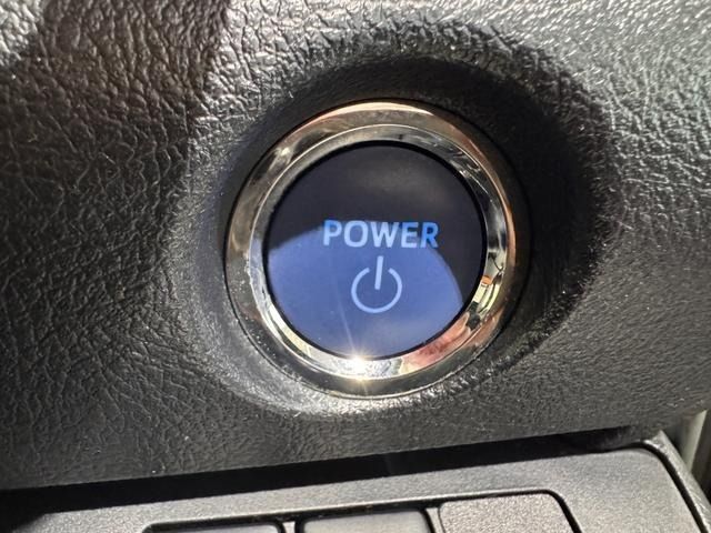 TOYOTA SIENTA HYBRID 2018 Image 31