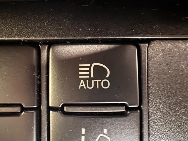 TOYOTA SIENTA HYBRID 2018 Image 31