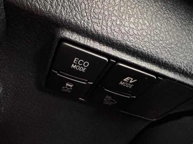 TOYOTA SIENTA HYBRID 2018 Image 31