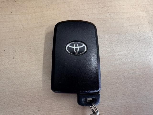 TOYOTA SIENTA HYBRID 2018 Image 31