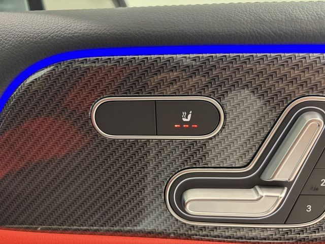 MERCEDES BENZ GLB 2025 Image 31