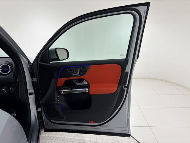 MERCEDES BENZ GLB 2025 Image 31