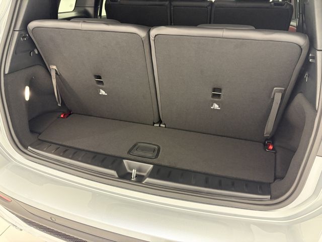 MERCEDES BENZ GLB 2025 Image 31