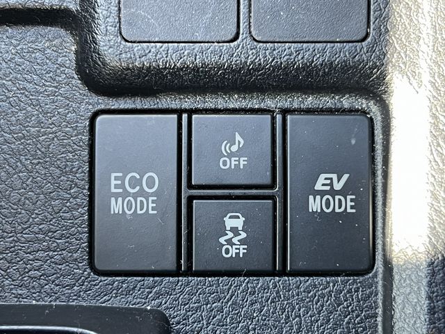 TOYOTA COROLLA FIELDER HYBR 2015 Image 31