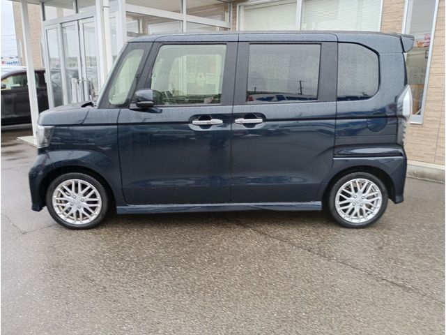 HONDA N BOX CUSTOM 2021 Image 31