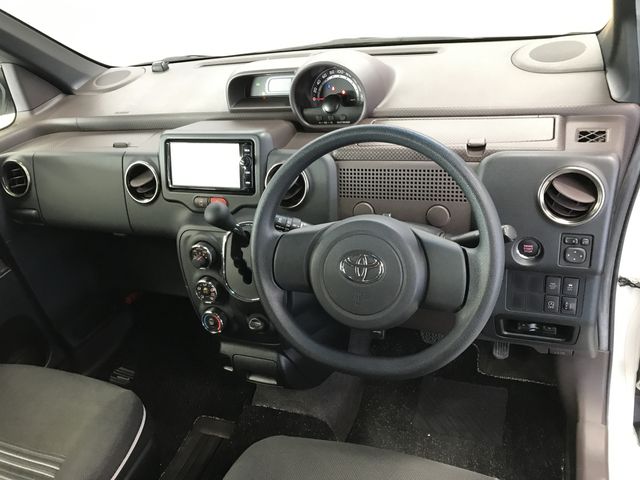 TOYOTA SPADE 2015 Image 31