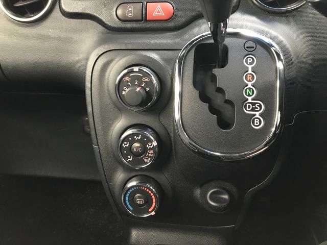 TOYOTA SPADE 2015 Image 31