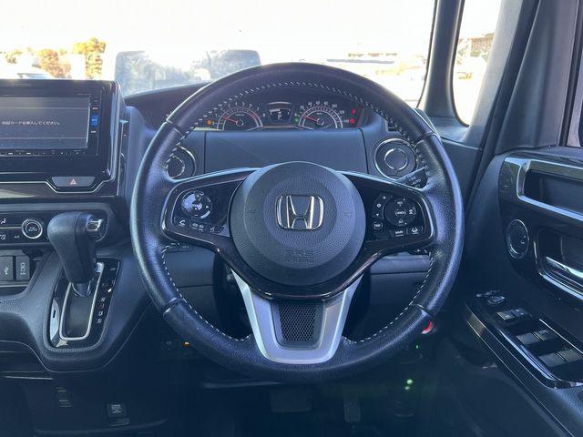 HONDA N BOX CUSTOM 2018 Image 31